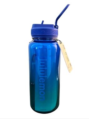 lululemon Blue Ombré Back To Life 32oz Bottle